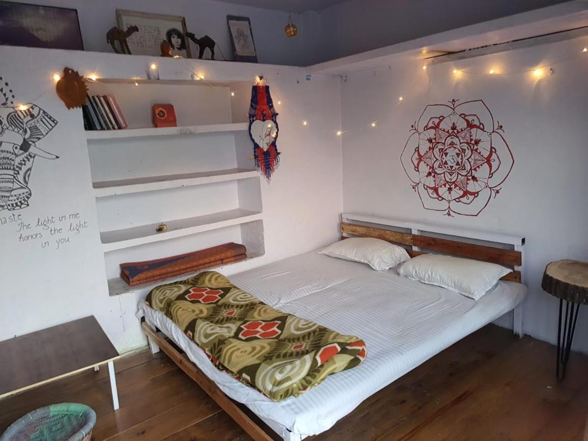 Patwa Dunga Vista Hostel Jeolikote, Nainital מראה חיצוני תמונה