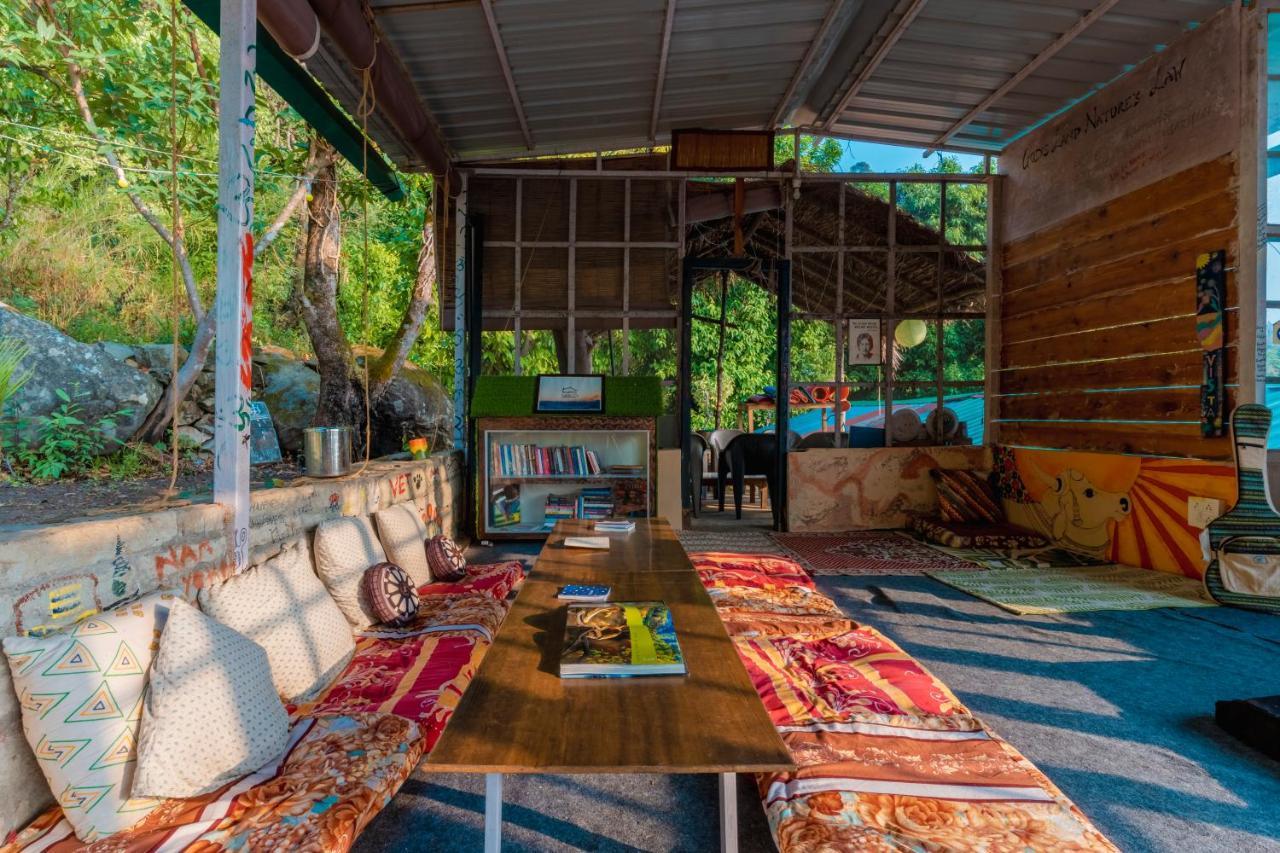 Patwa Dunga Vista Hostel Jeolikote, Nainital מראה חיצוני תמונה
